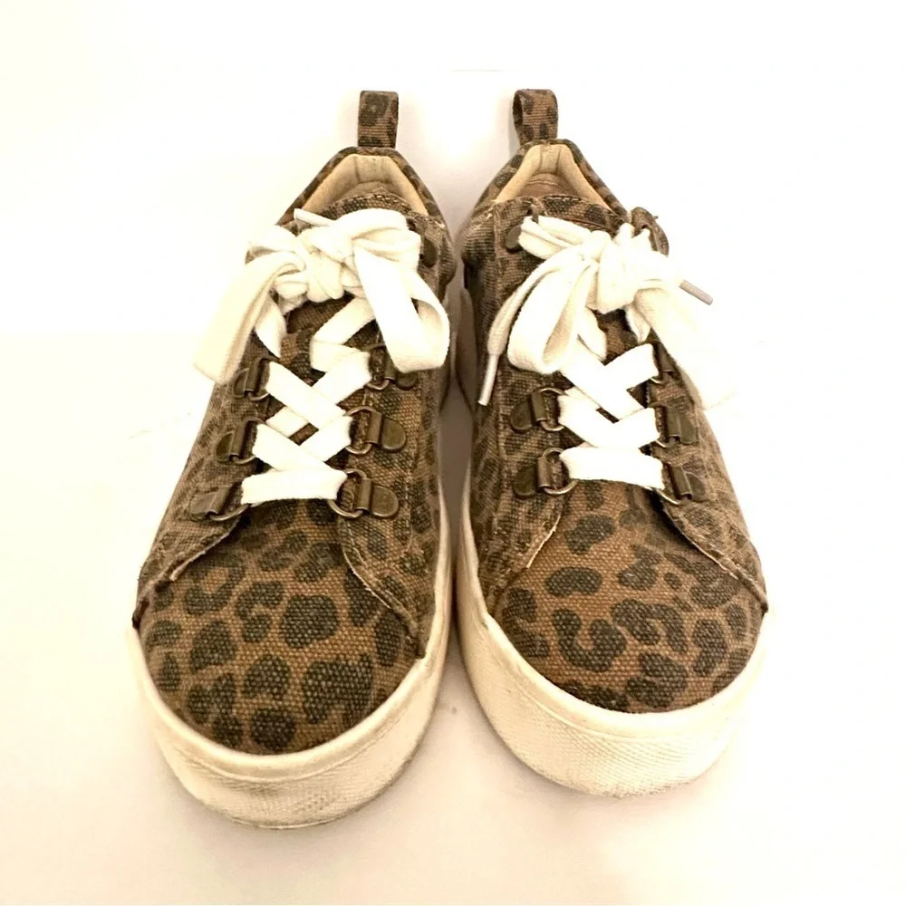 Yellow Box Cheetah Platform Sneakers Size 7
